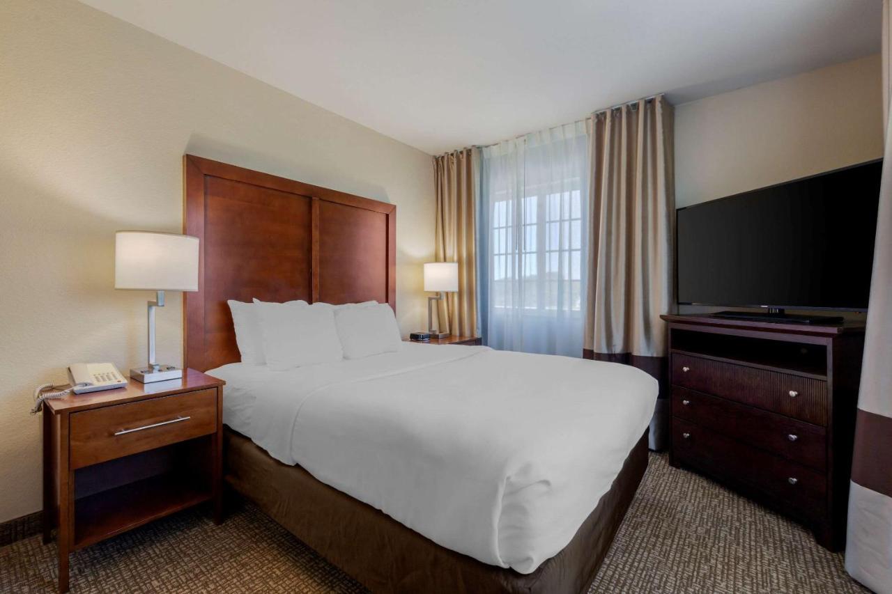 Comfort Suites Johnson Creek Conference Center Екстериор снимка