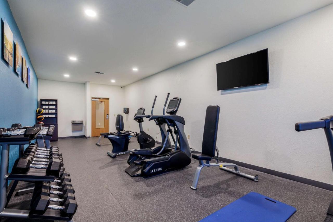 Comfort Suites Johnson Creek Conference Center Екстериор снимка